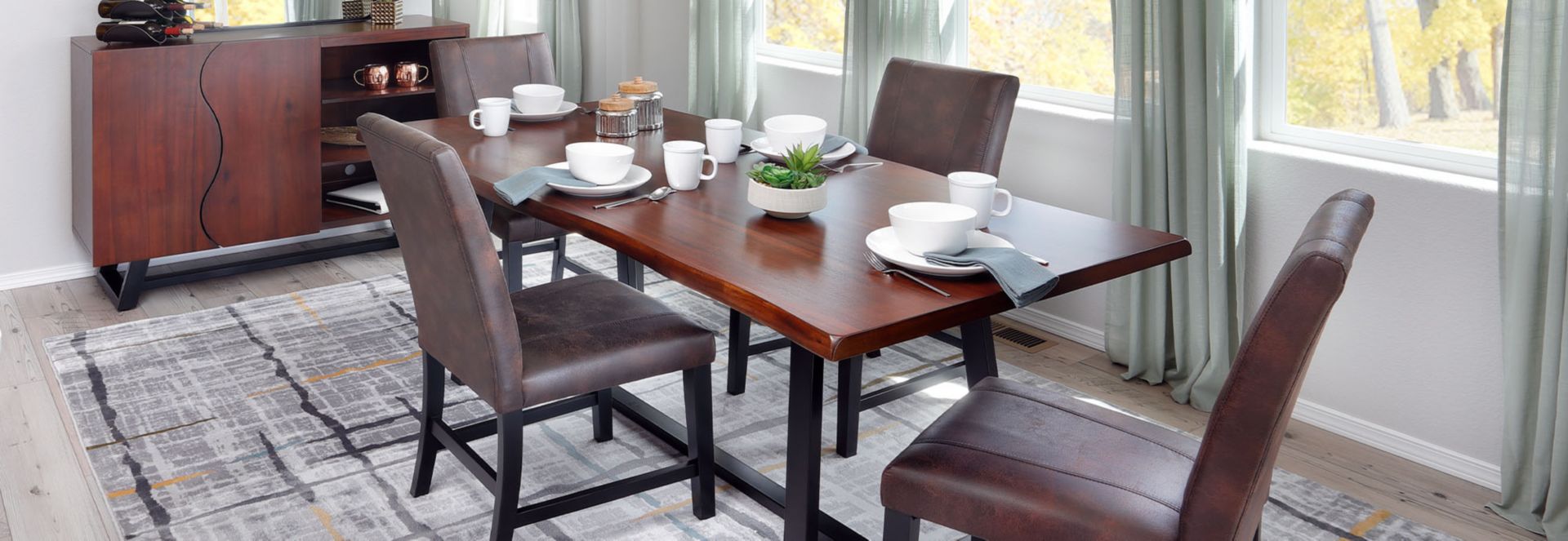 Boundary Dining Set