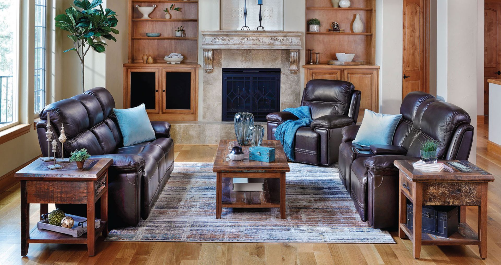 Brown Leather Reclining Sofa Group in Living Room