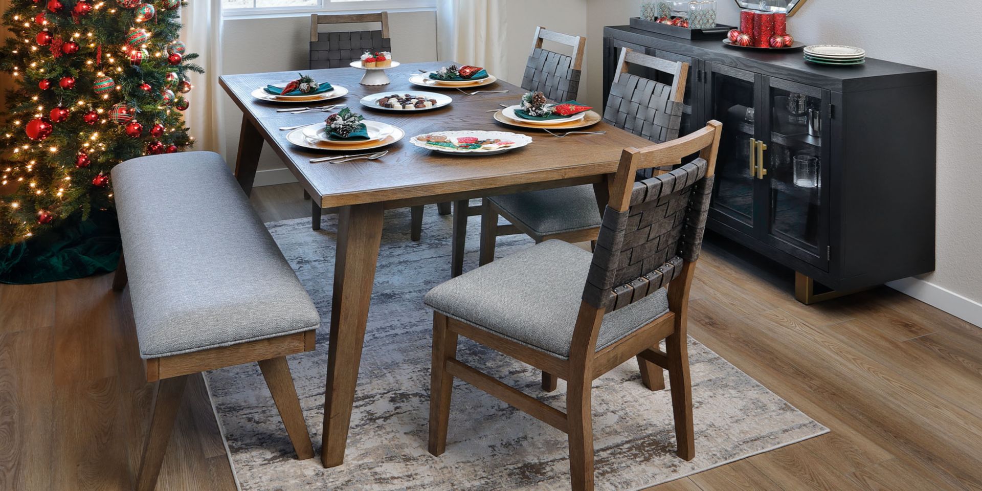 Traverse City Dining Set