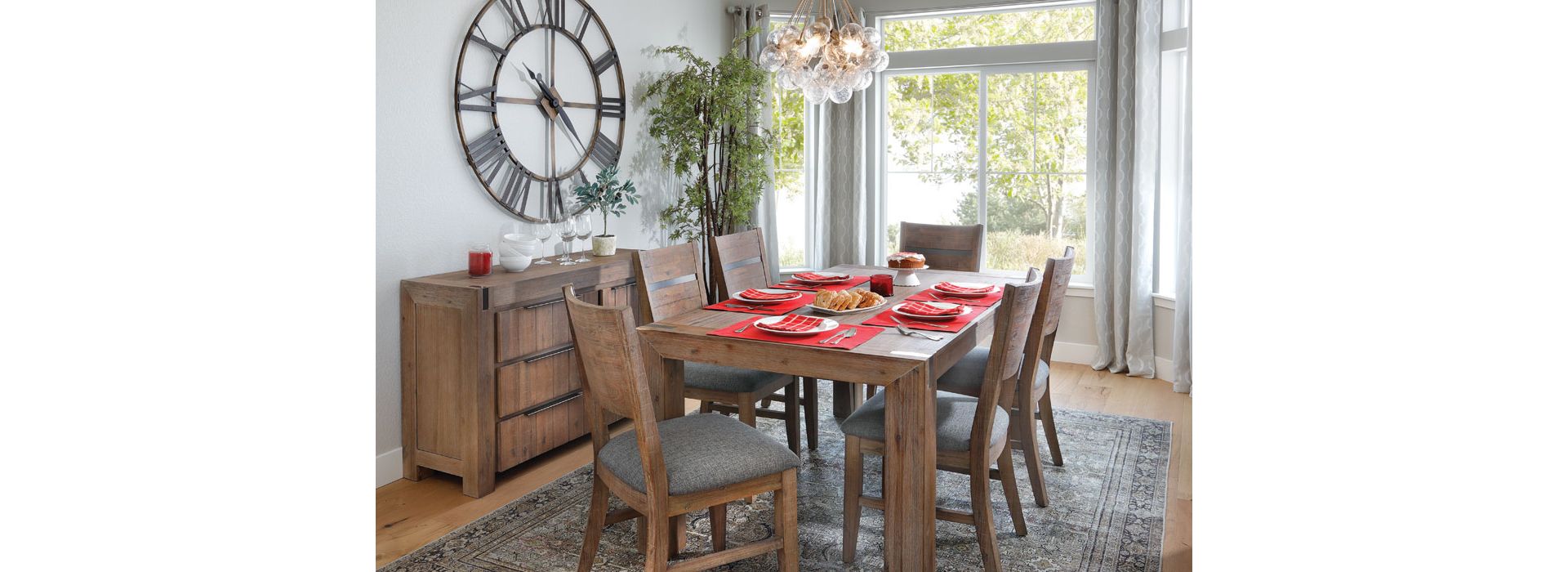 Vail Dining Group in Dining Room